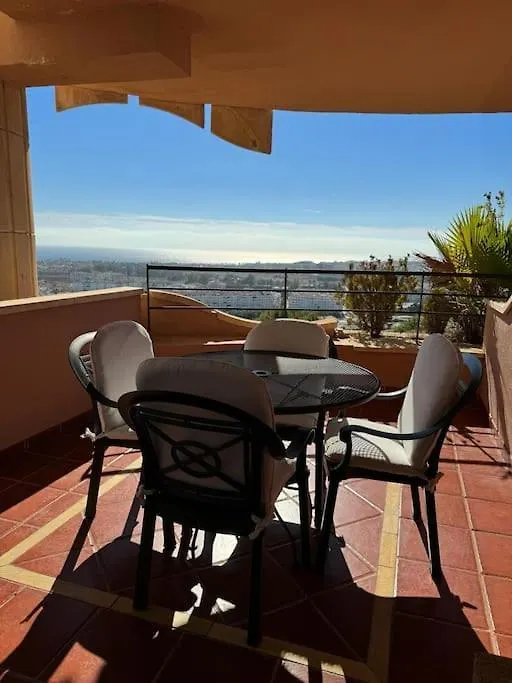 Magna Marbella 2 Bed Apt With Speacular Sea Views