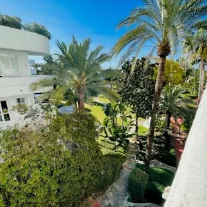 Milla De Oro Apartment