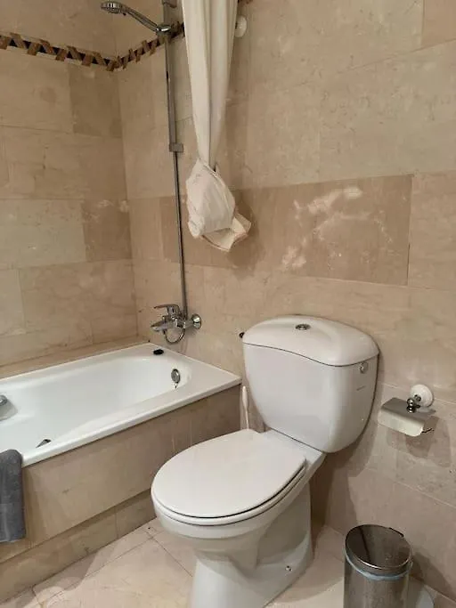 Magna Marbella 2 Bed Apt With Speacular Sea Views 0*,  إسبانيا